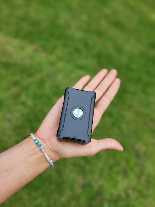 S204G - Wireless, Rechargeable, Long Standby Time, 4G Mini Magnetic GPS Tracker